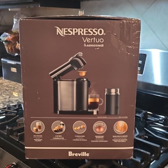 Breville Nespresso Vertuo & Aeroccino3 Espresso Machine - Picture 11 of 12